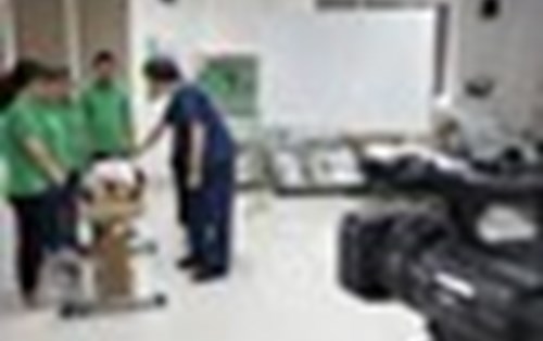 Chuyên gia Nhật giảng dạy online cho sinh viên thời Covid-19